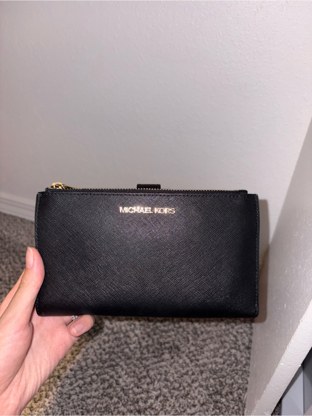black double zip michael kors wristlet wallet